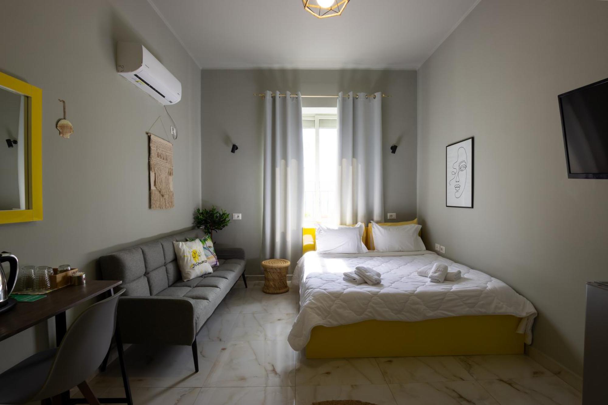 Jonian Boutique Hotel Sarande Bilik gambar