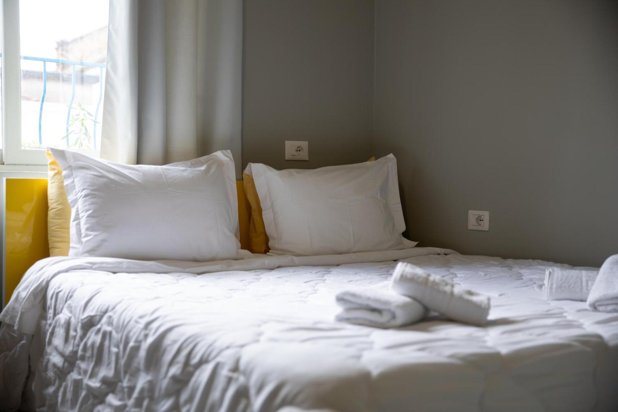 Jonian Boutique Hotel Sarande Bilik gambar