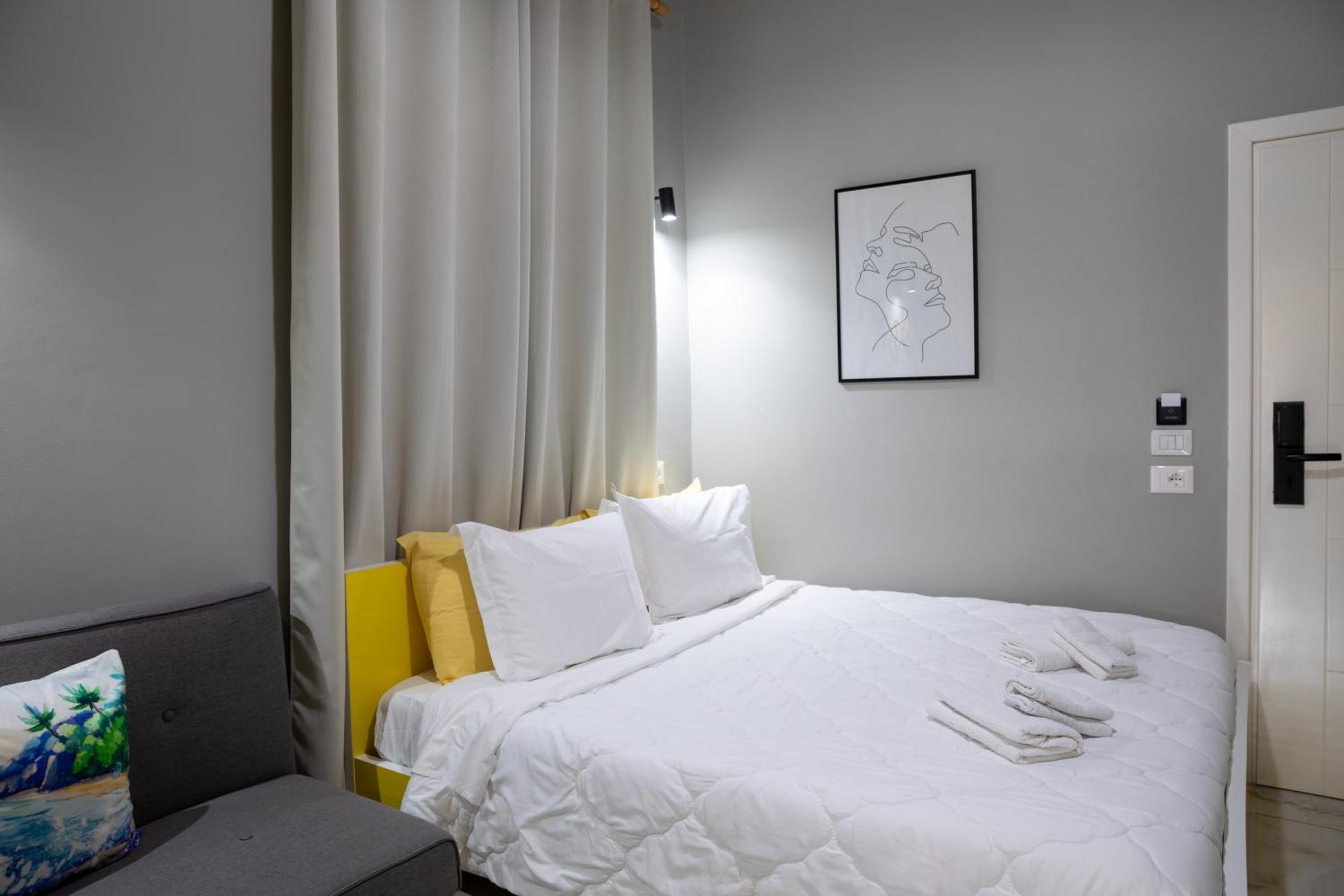 Jonian Boutique Hotel Sarande Bilik gambar